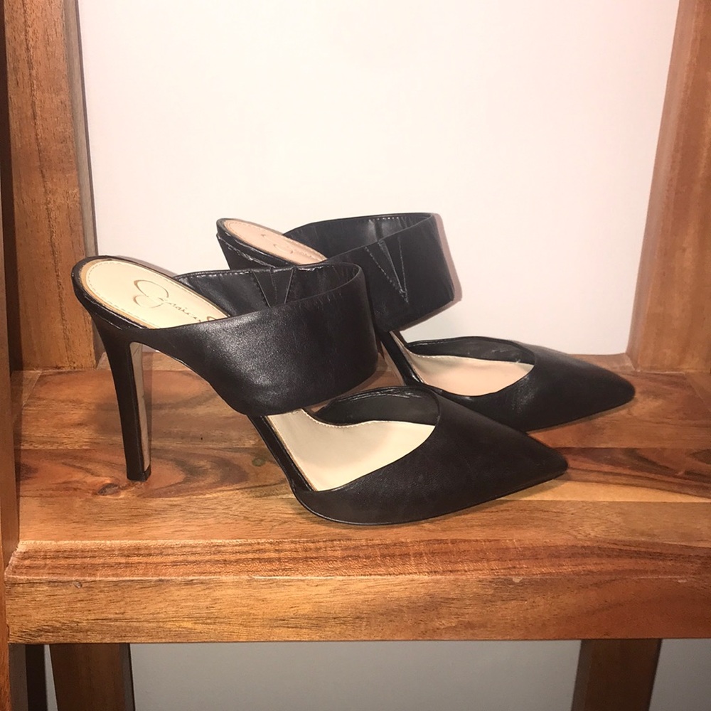Heels - Picture 2 of 5